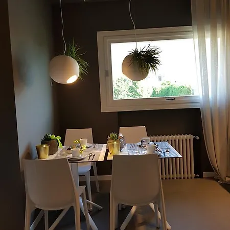 Bed & Breakfast Art Design