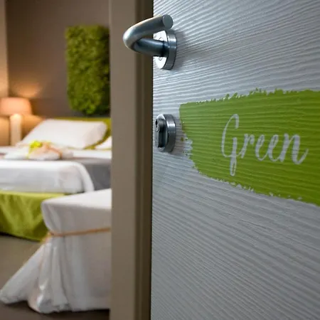 Bed & Breakfast Art Design Costa Volpino