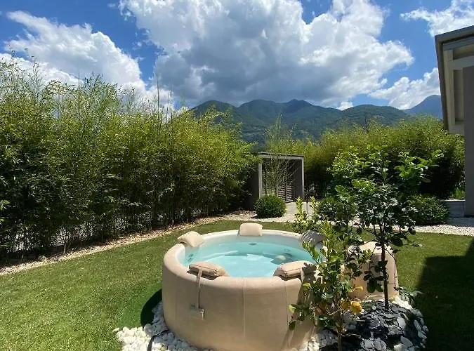 Bed & Breakfast Art Design Costa Volpino