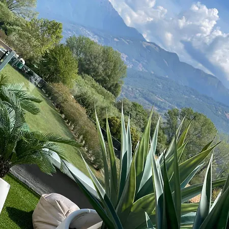 Art Design 4*